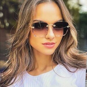 Elegant Gold and Brown Sunglasses